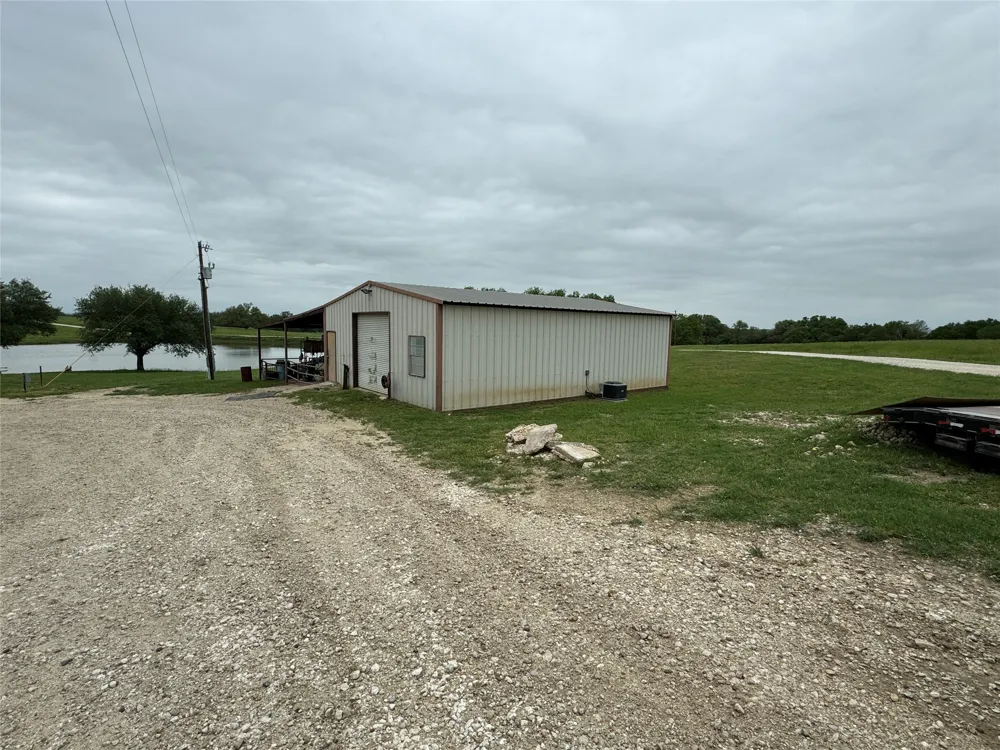 395 County Road 470 Chilton, TX 76632
