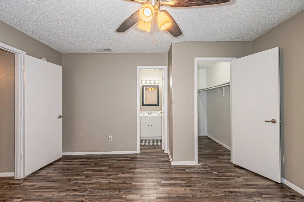 300 W Wintergreen Road #226 DeSoto, TX 75115