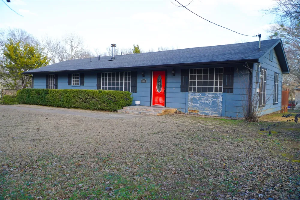 305 Eastern Street Keene, TX 76059