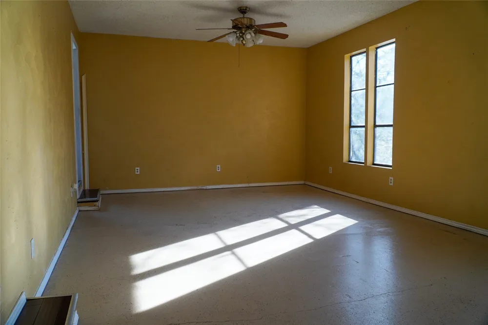 305 Eastern Street Keene, TX 76059