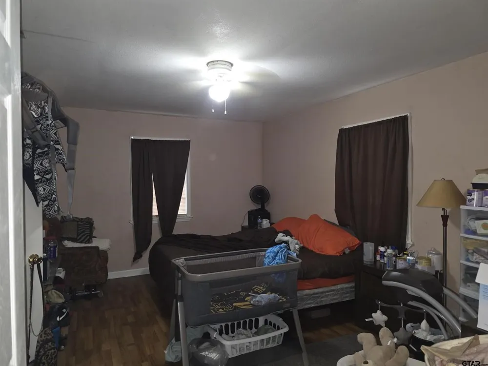 300 Walnut Naples, TX 75568