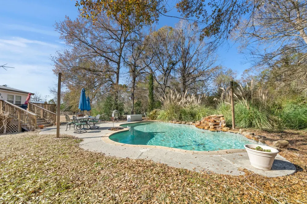 10676 Rutherford Road Cleveland, TX 77328