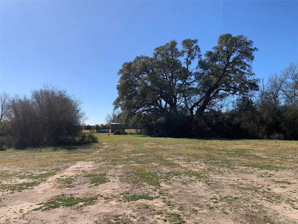 County Road 251 Weimar, TX 78962