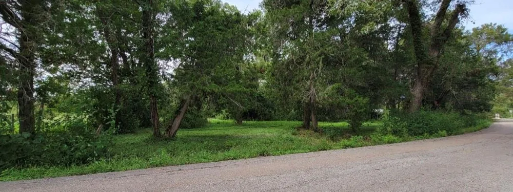 6415 S F Austin Jones Creek, TX 77541