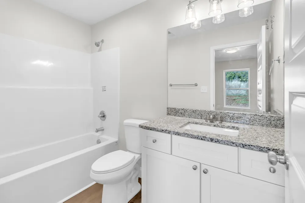 125 Lindon Street Benton, TN 37307