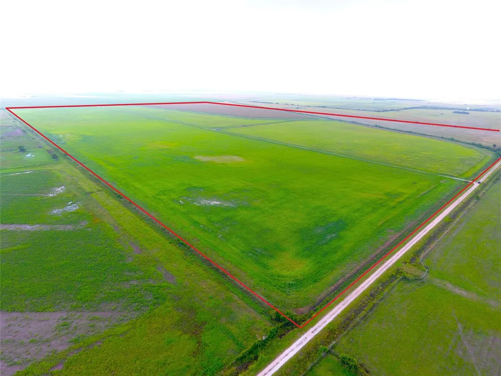 768 Million Dollar Road Palacios, TX 77465