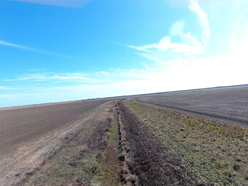 768 Million Dollar Road Palacios, TX 77465