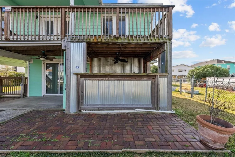 868 Bonita Street Bayou Vista, TX 77563