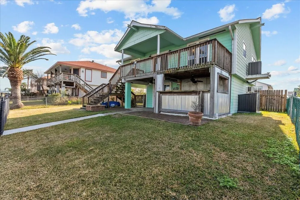 868 Bonita Street Bayou Vista, TX 77563