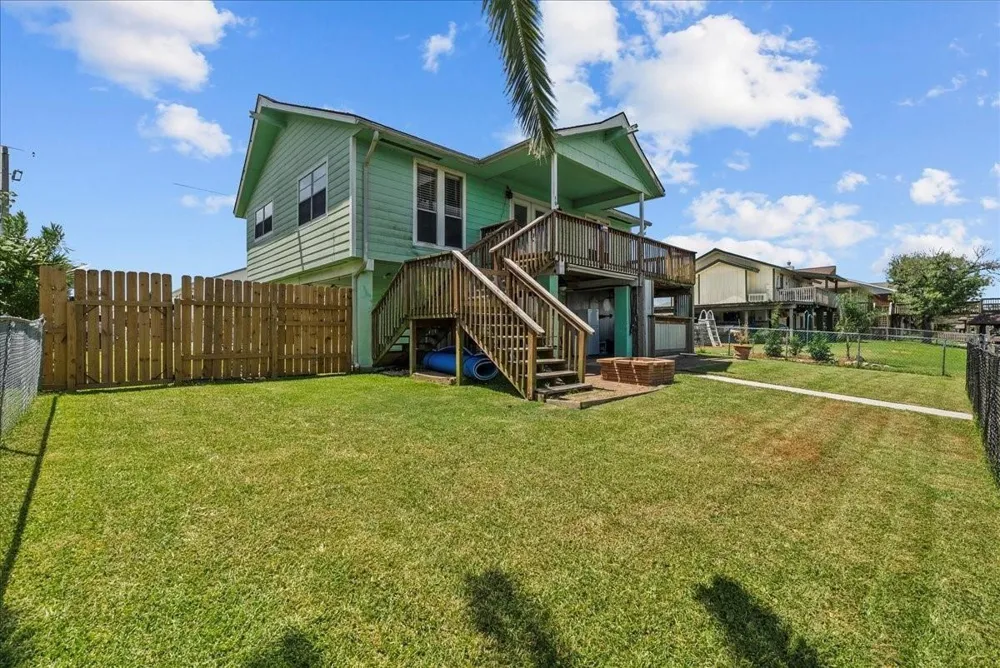 868 Bonita Street Bayou Vista, TX 77563