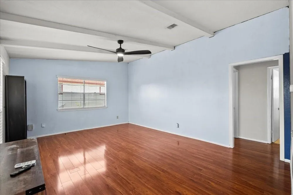 868 Bonita Street Bayou Vista, TX 77563