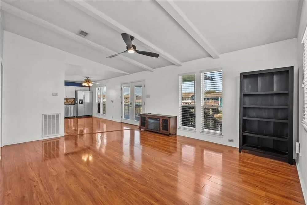 868 Bonita Street Bayou Vista, TX 77563