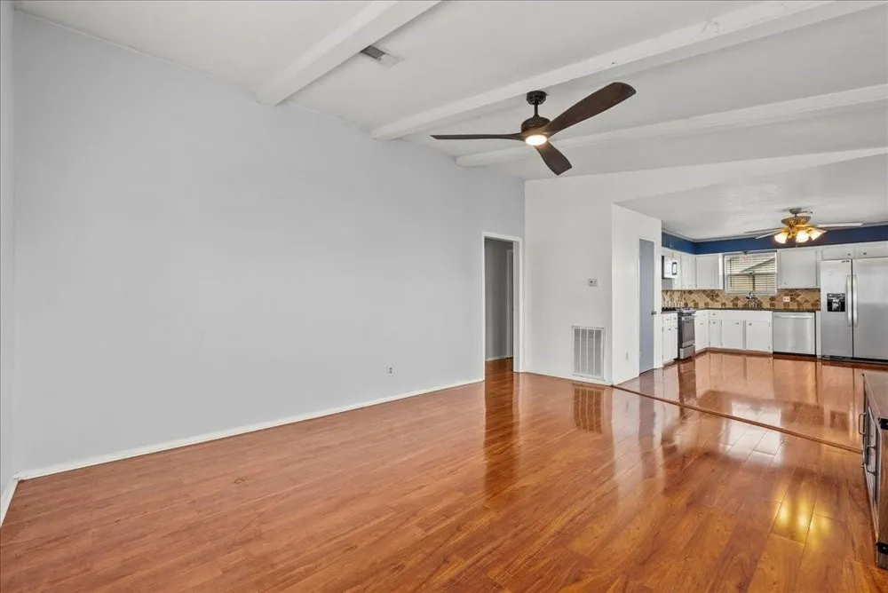 868 Bonita Street Bayou Vista, TX 77563