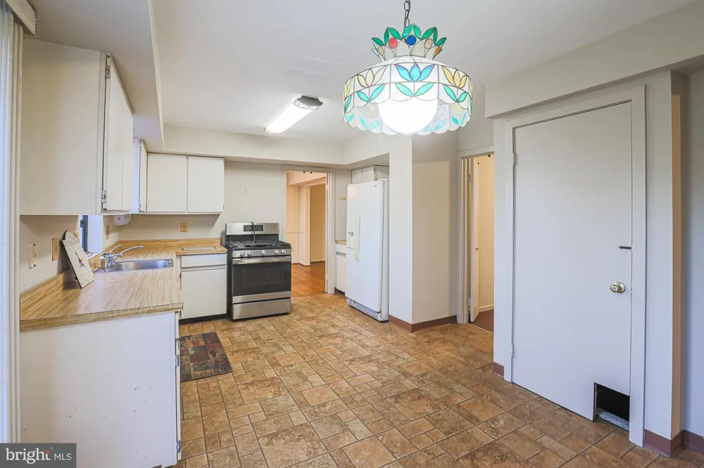 7617 7 MILE LANE Baltimore, MD 21208