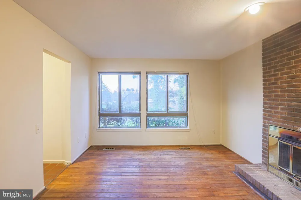 7617 7 MILE LANE Baltimore, MD 21208