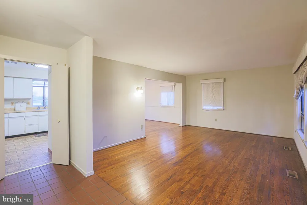 7617 7 MILE LANE Baltimore, MD 21208