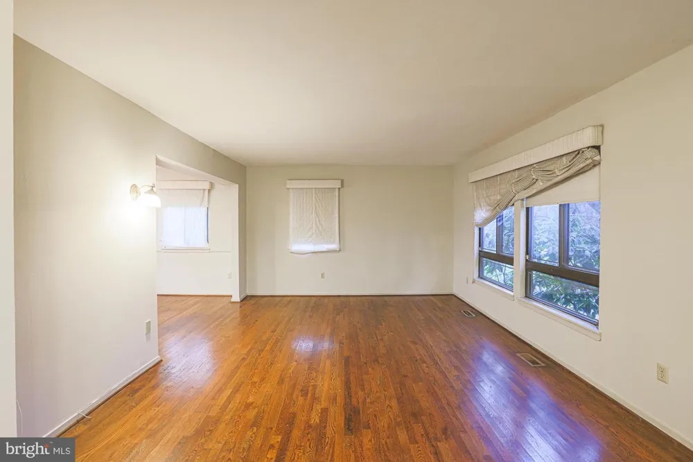 7617 7 MILE LANE Baltimore, MD 21208