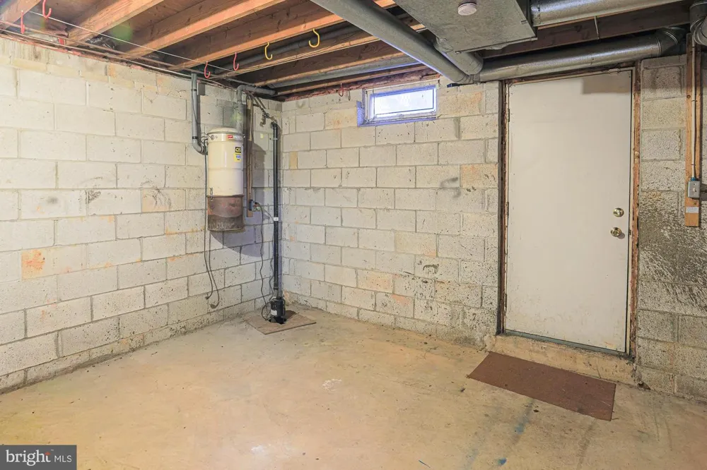 7617 7 MILE LANE Baltimore, MD 21208