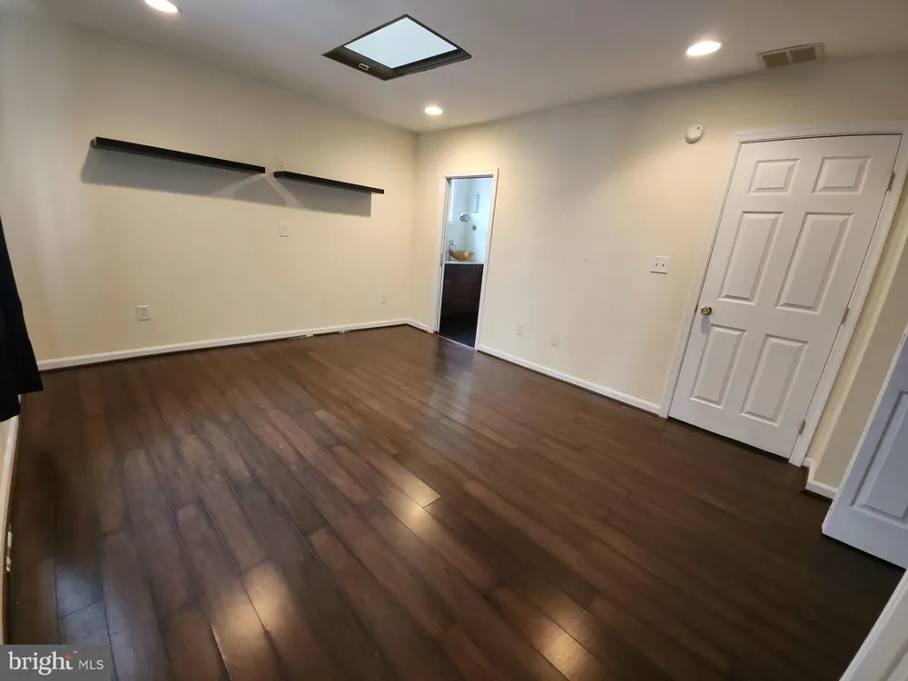 2804 CHRISTOPHER AVENUE Baltimore, MD 21214