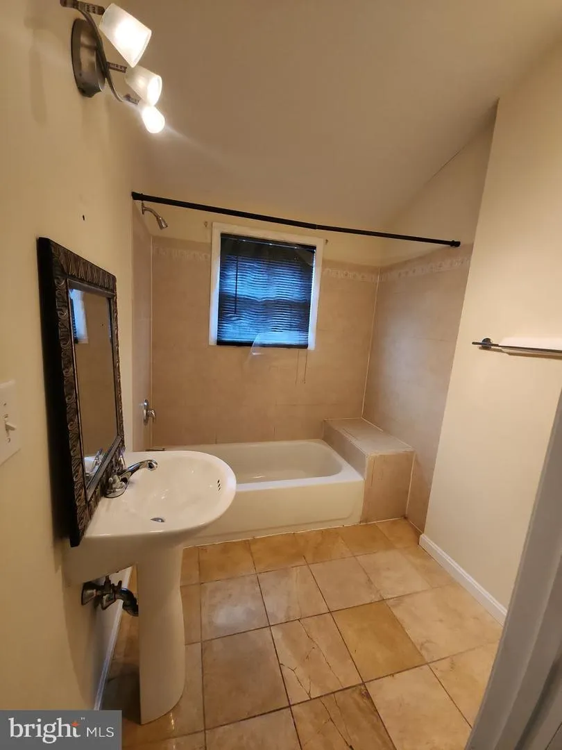 2804 CHRISTOPHER AVENUE Baltimore, MD 21214