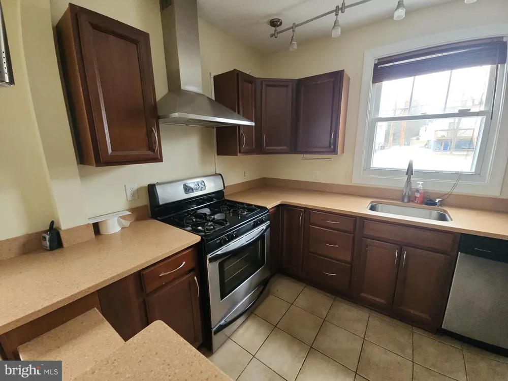 2804 CHRISTOPHER AVENUE Baltimore, MD 21214