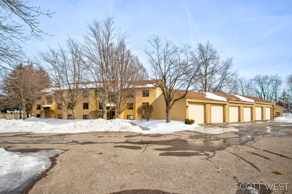 300 Farington Boulevard #16