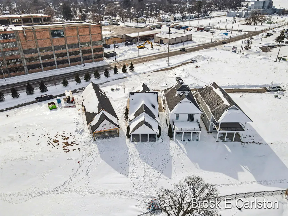 946 Boardwalk Cove Drive Muskegon, MI 49441