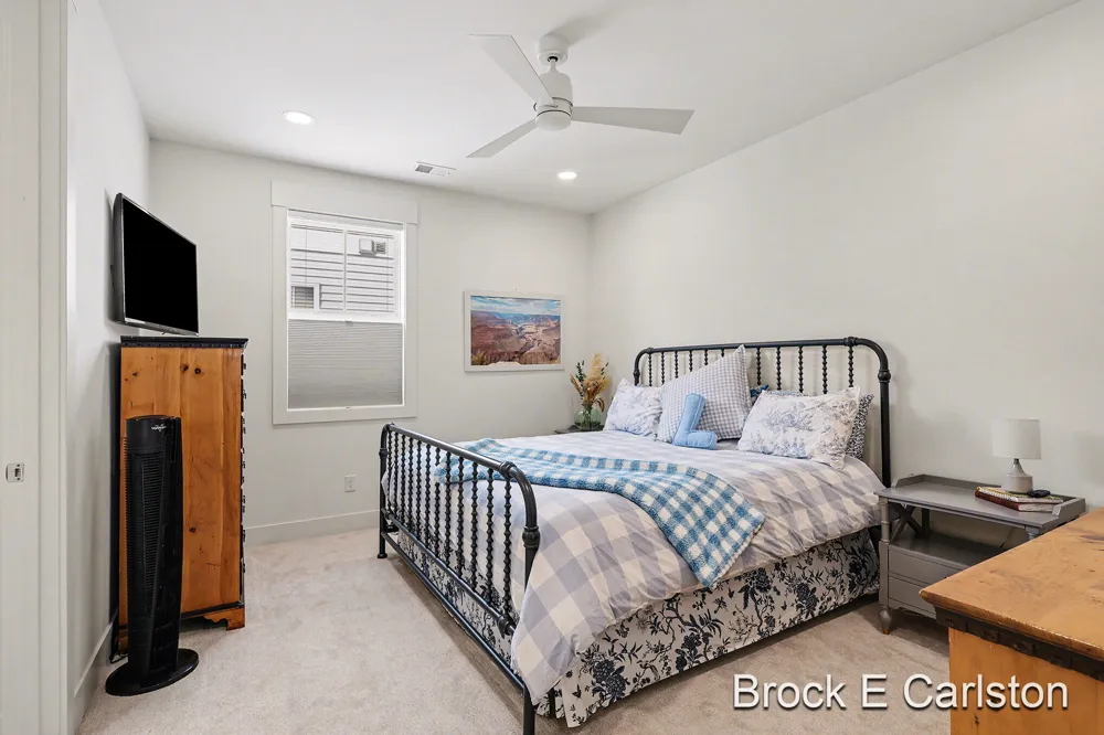 946 Boardwalk Cove Drive Muskegon, MI 49441
