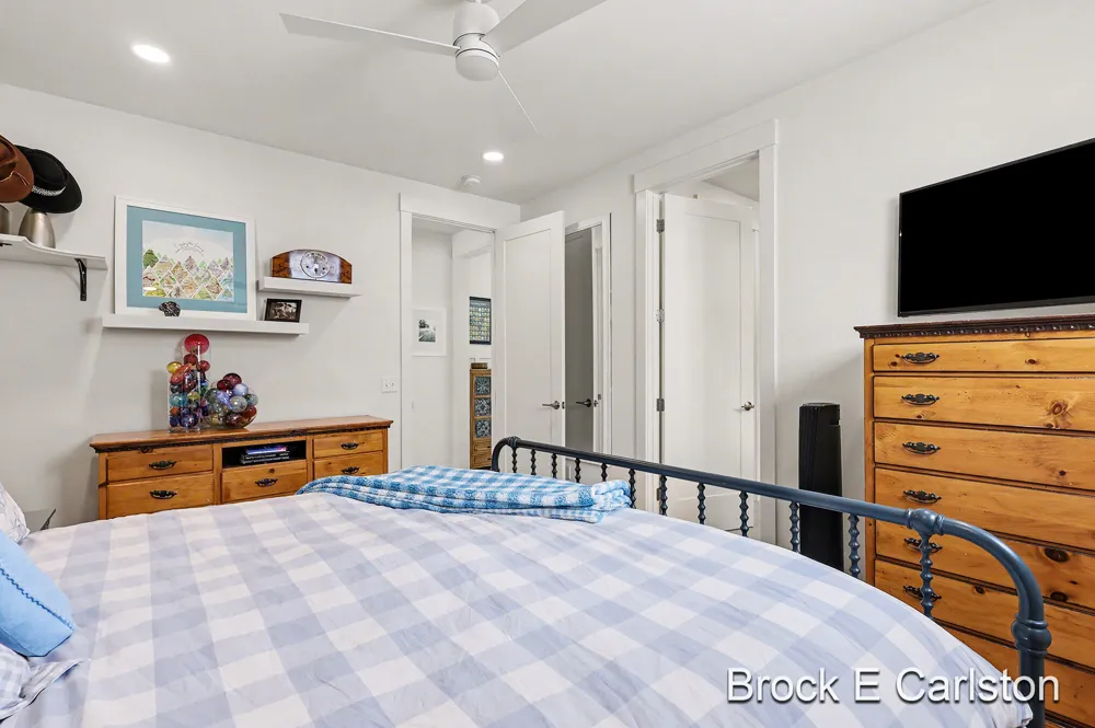 946 Boardwalk Cove Drive Muskegon, MI 49441