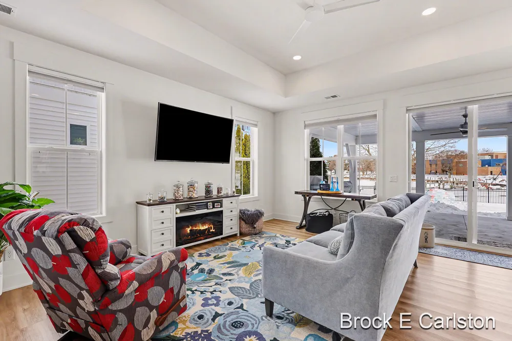 946 Boardwalk Cove Drive Muskegon, MI 49441