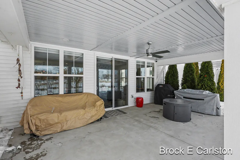 946 Boardwalk Cove Drive Muskegon, MI 49441
