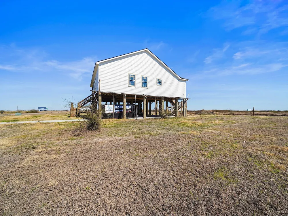 3219 Camp Hulen Drive Palacios, TX 77465