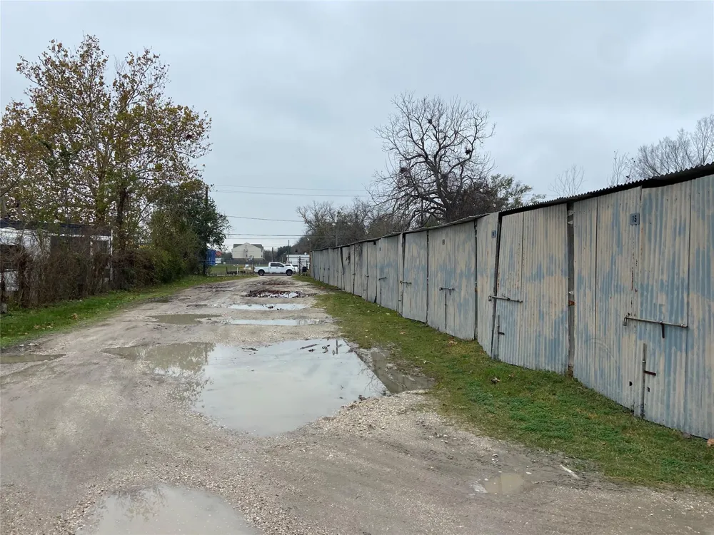 2319 Preston Avenue Pasadena, TX 77503