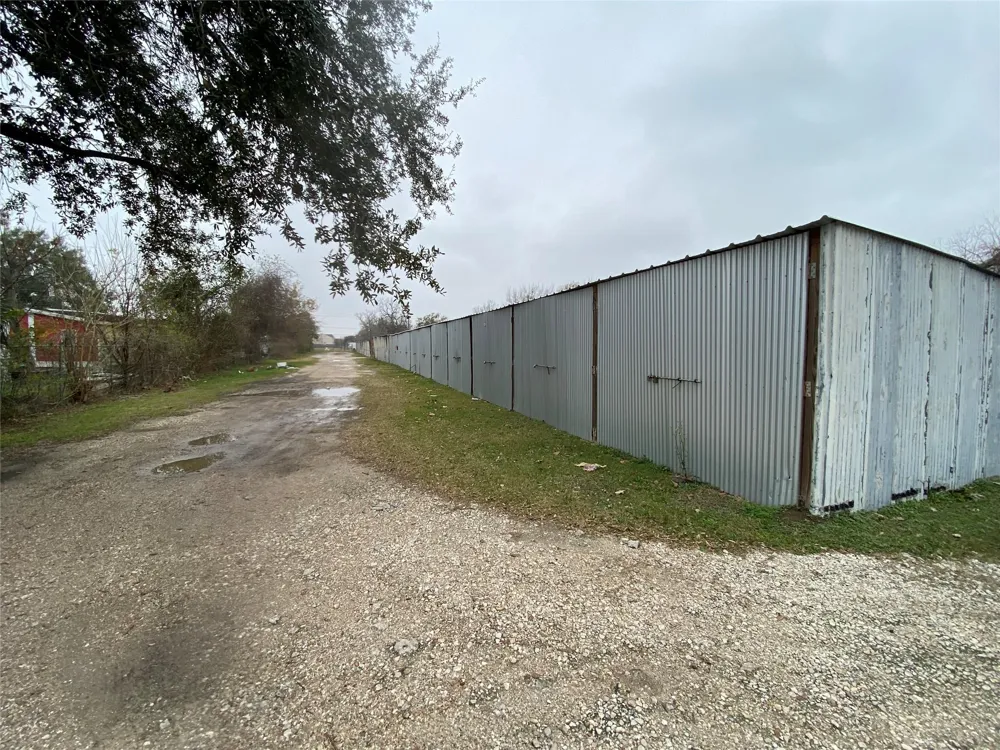 2319 Preston Avenue Pasadena, TX 77503