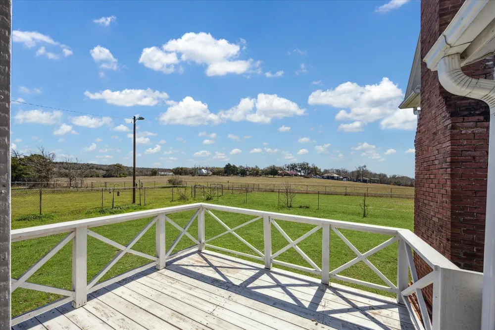 1118 Fm 1697 Burton, TX 77835