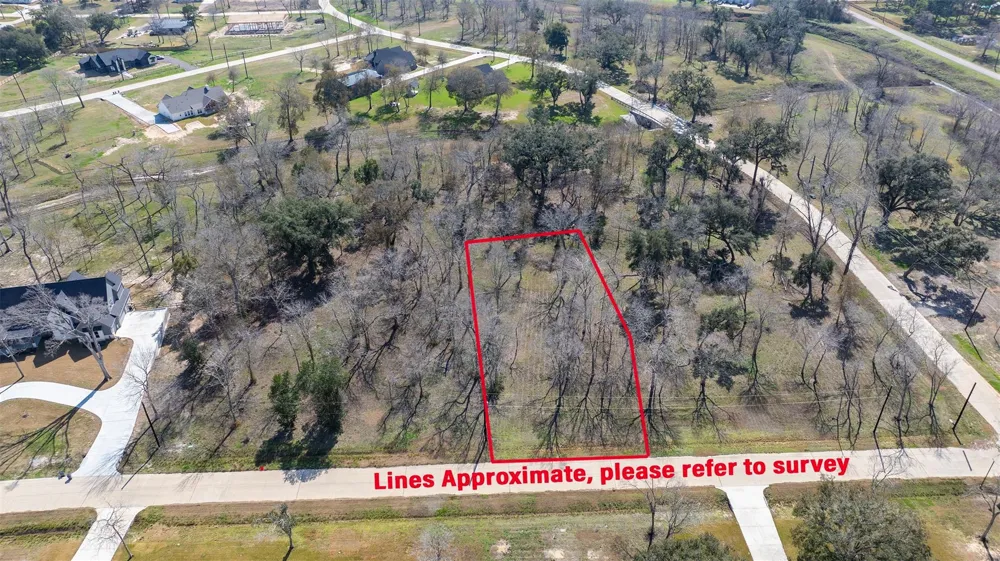 2807 Chinaberry Lane