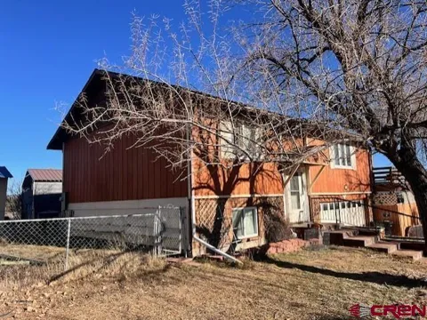 1168 Oak Drive