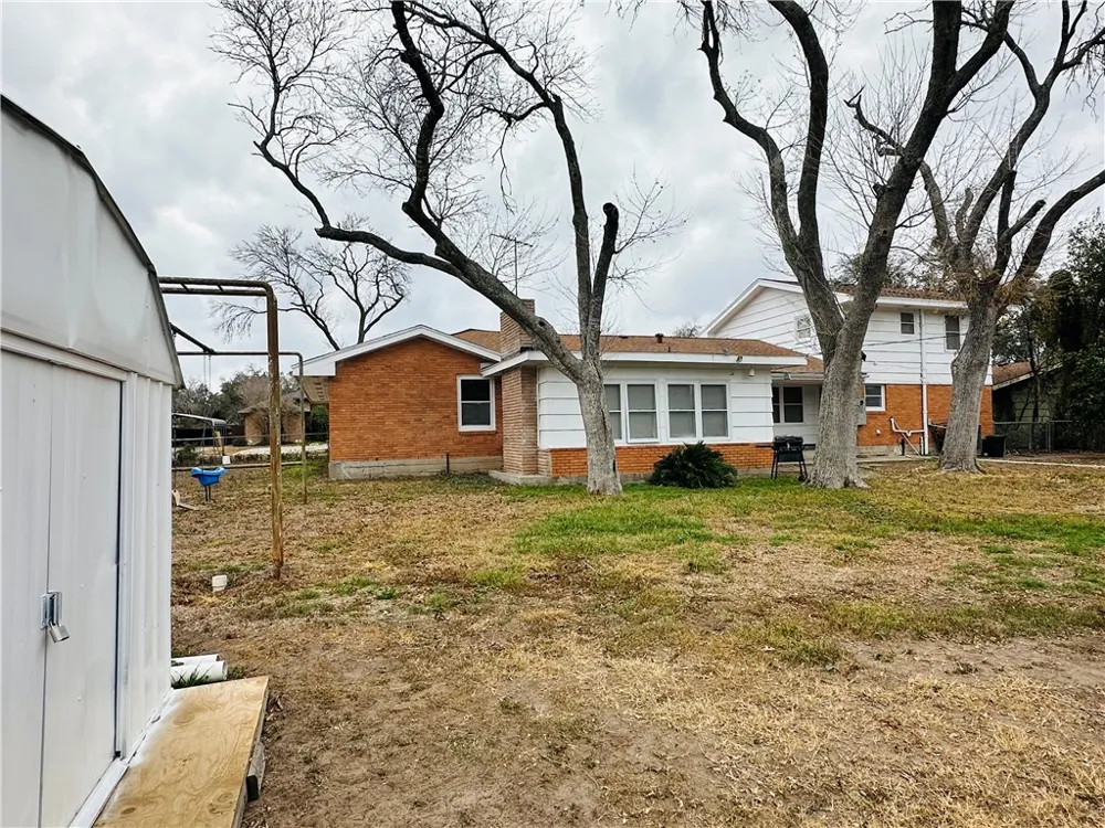 Address Not Shown Alice, TX 78332