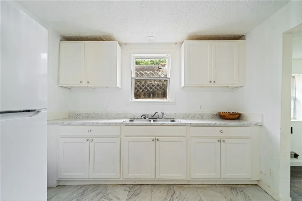 2245 Comanche Street #A Corpus Christi, TX 78408
