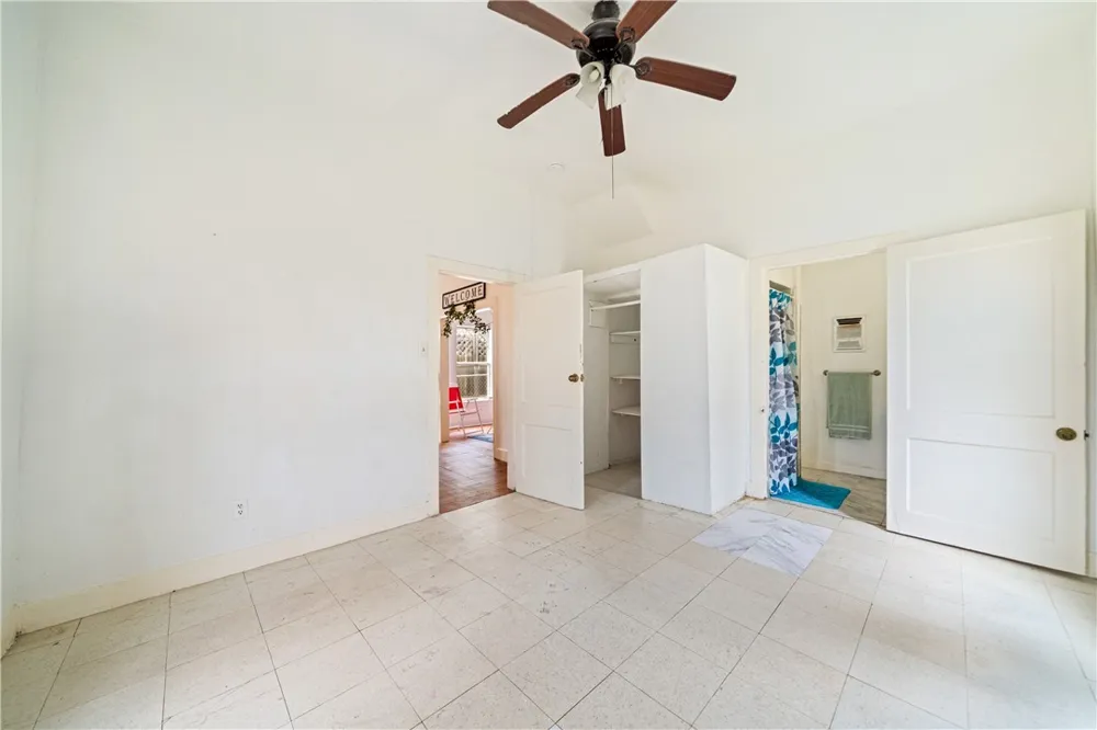 2245 Comanche Street #A Corpus Christi, TX 78408