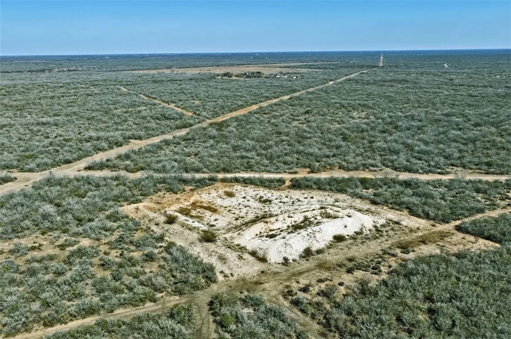 2104 CR 440 Alice, TX 78332