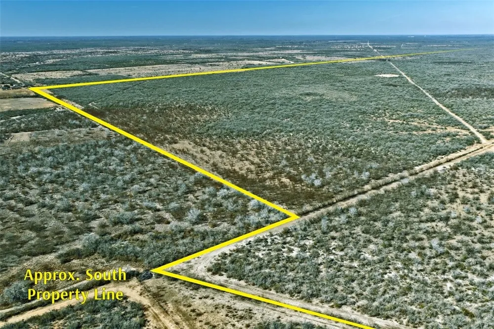 2104 CR 440 Alice, TX 78332