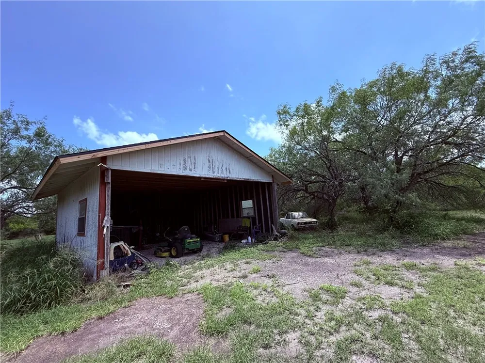 5742 Hidden Valley Loop Sandia, TX 78383