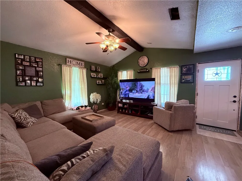 5742 Hidden Valley Loop Sandia, TX 78383