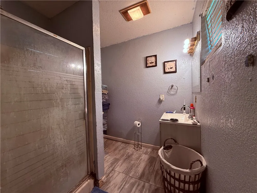 5742 Hidden Valley Loop Sandia, TX 78383