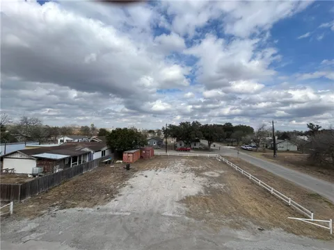 2 Esperanza Street