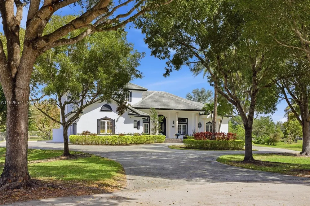 20401 SW 48th Pl Southwest Ranches, FL 33332