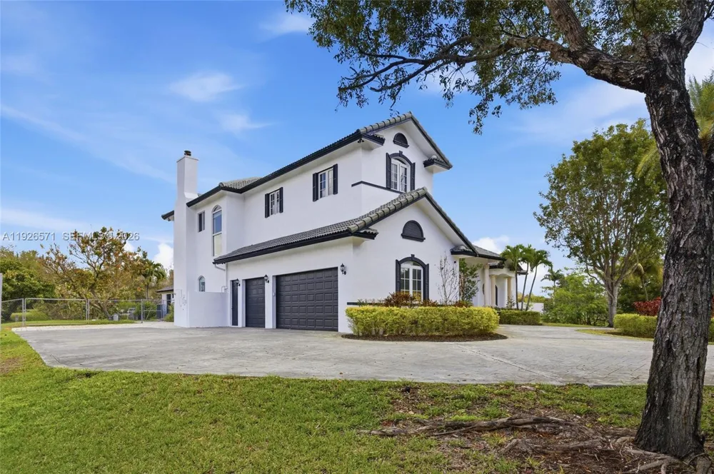 20401 SW 48th Pl Southwest Ranches, FL 33332