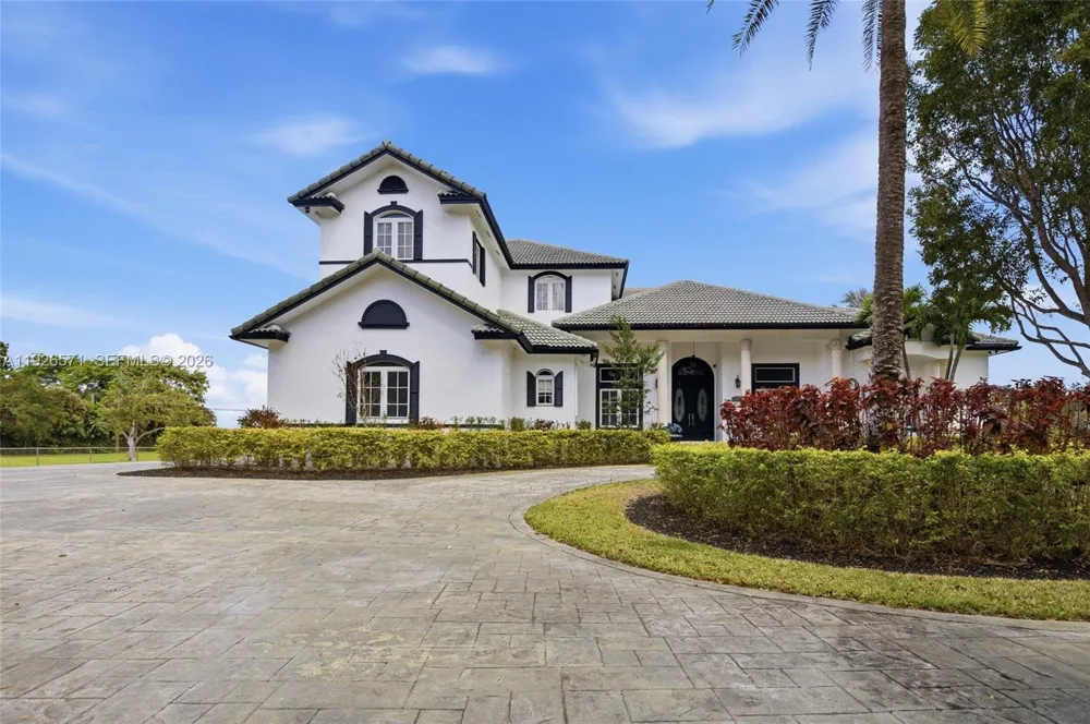 20401 SW 48th Pl Southwest Ranches, FL 33332