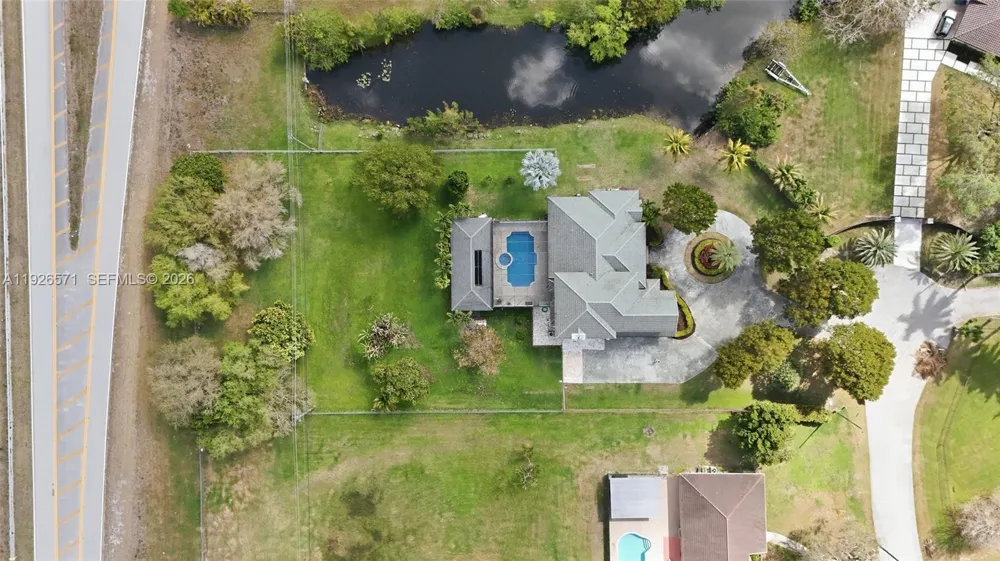 20401 SW 48th Pl Southwest Ranches, FL 33332